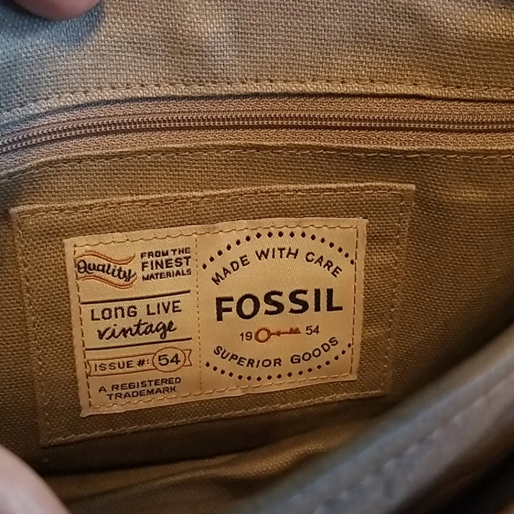 FOSSIL Maddox Crossbody Purse NWOT
